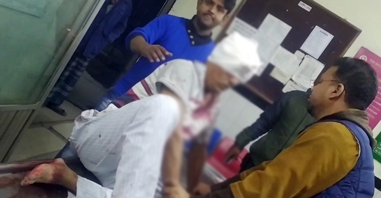 মোটরসাইকেলকে হেঁচড়ে নিলো বাস, নিহত ১