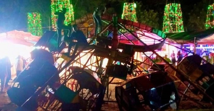 সাতক্ষীরায় নাগরদোলা ছিঁড়ে তিনজন আহত