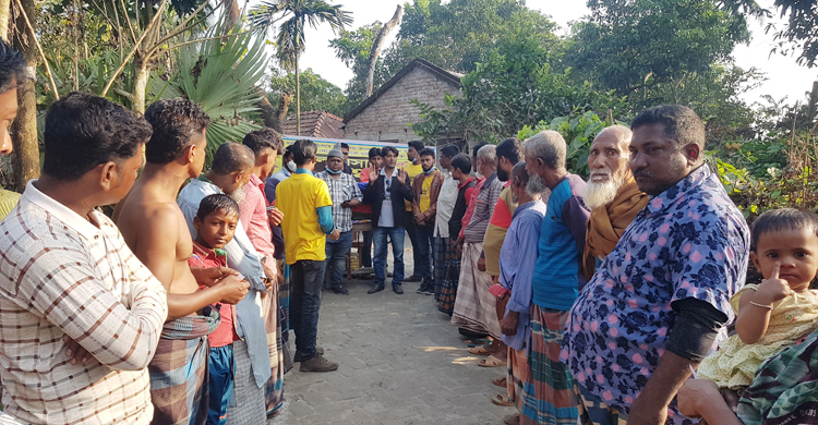 সহমর্মিতা নিয়ে অসহায়ের পাশে ভালোবাসার মঞ্চ