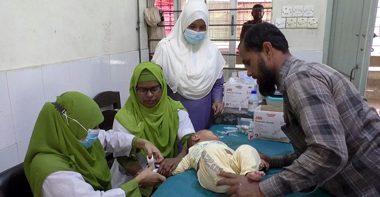 সাতক্ষীরায় বেড়েছে শিশুরোগ, সপ্তাহে হাসপাতালে ভর্তি ৪ শতাধিক