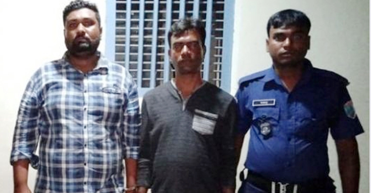 পুলিশ পরিচয়ে ক্রসফায়ারের ভয় দেখিয়ে চাঁদাবাজি