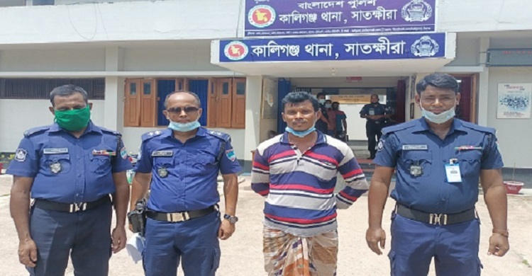 সাতক্ষীরায় কিশোরী ধর্ষণের অভিযোগে কারাগারে সৎ বাবা