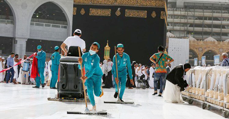 Saudi Arabia to gradually resume Umrah pilgrimage from Oct 4