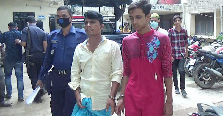 বাসের ভেতর নারীকে ধর্ষণচেষ্টা, চালকসহ গ্রেফতার ৩