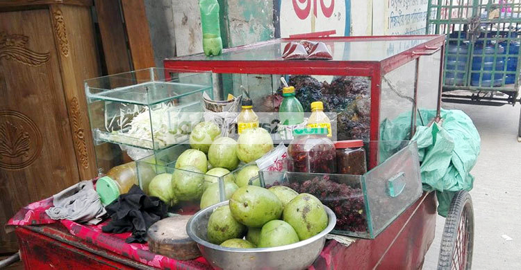 গেটে থাকা দোকান উচ্ছেদে শিক্ষাপ্রতিষ্ঠানে বোর্ডের চিঠি