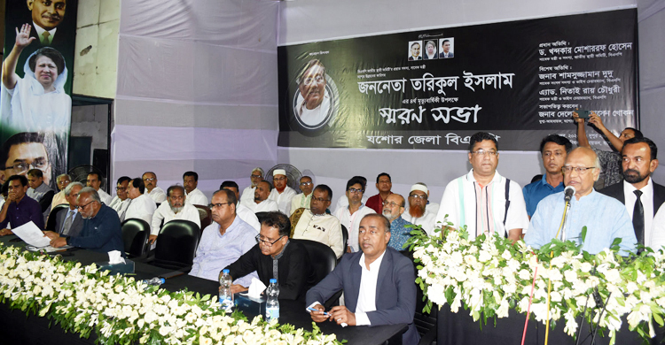 গণতন্ত্র-আওয়ামী লীগ একসঙ্গে চলতে পারে না: খন্দকার মোশাররফ