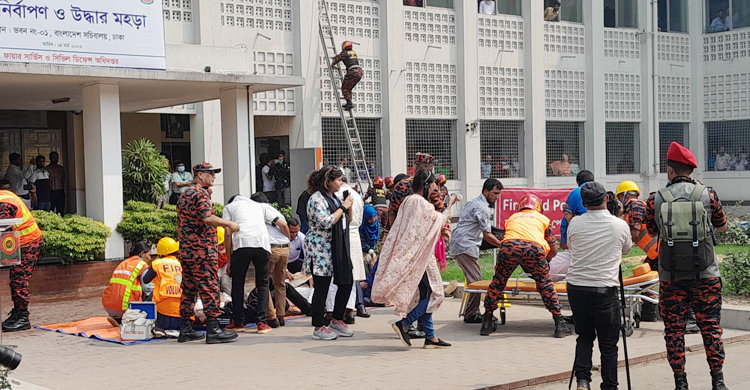 ধোঁয়ায় ছেয়ে গেলো সচিবালয়ে এক নম্বর ভবন, তারপর...