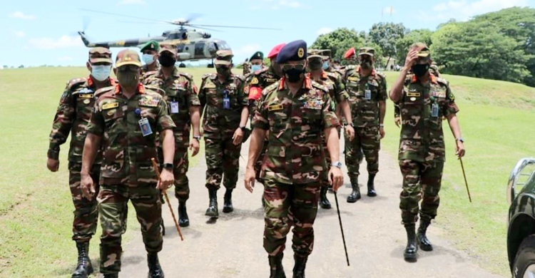 খাগড়াছড়িতে ক্যাম্প পরিদর্শনে সেনাপ্রধান