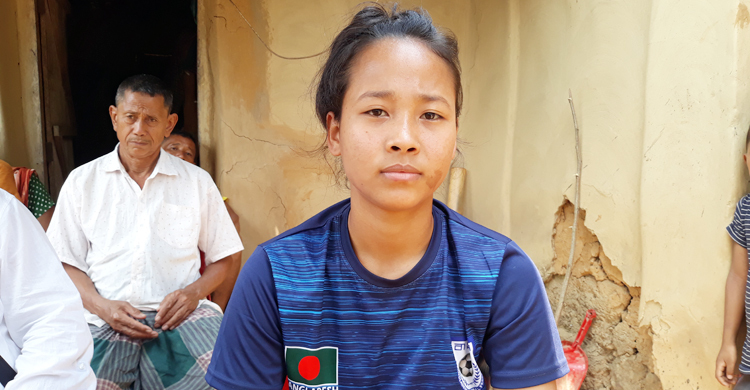 অভাব-অনটন জয় করে ফুটবল প্রশিক্ষণে সেনারীর পর্তুগাল যাত্রা