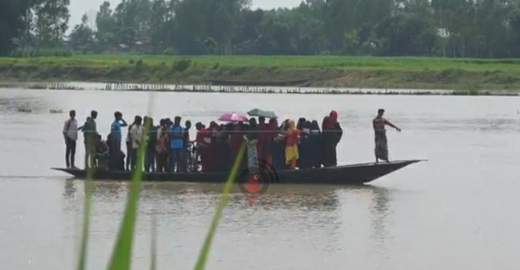 সেতু না থাকায় আত্মীয়তা করতে চায় না কেউ