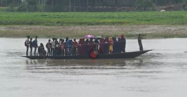 সেতু না থাকায় আত্মীয়তা করতে চায় না কেউ