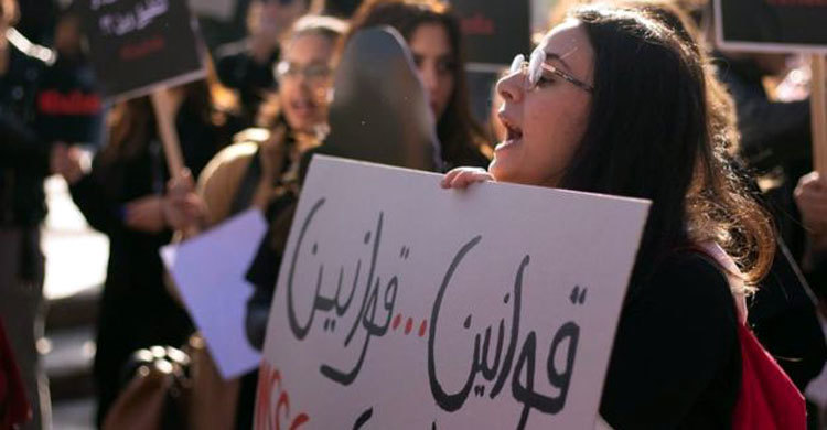 গাড়িতে বসে এমপির হস্তমৈথুন, বেরিয়ে আসছে নারীদের না বলা কথা