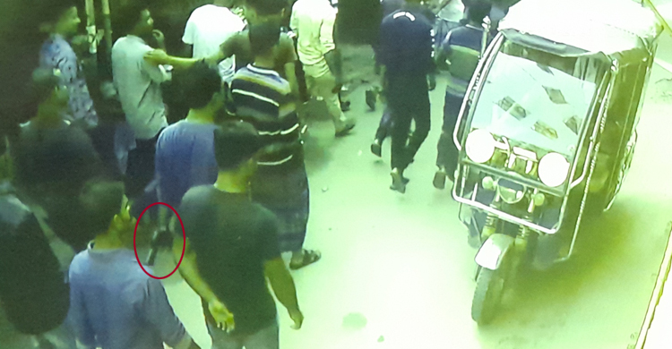 শরীয়তপুরে নির্বাচনী প্রচারণায় অস্ত্রের মহড়া, শটগান জব্দ