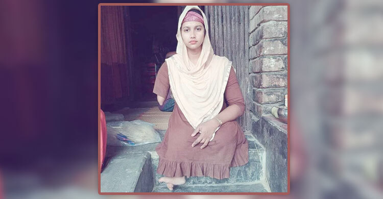 শারীরিক প্রতিবন্ধকতাকে হার মানিয়েছেন শাহিদা