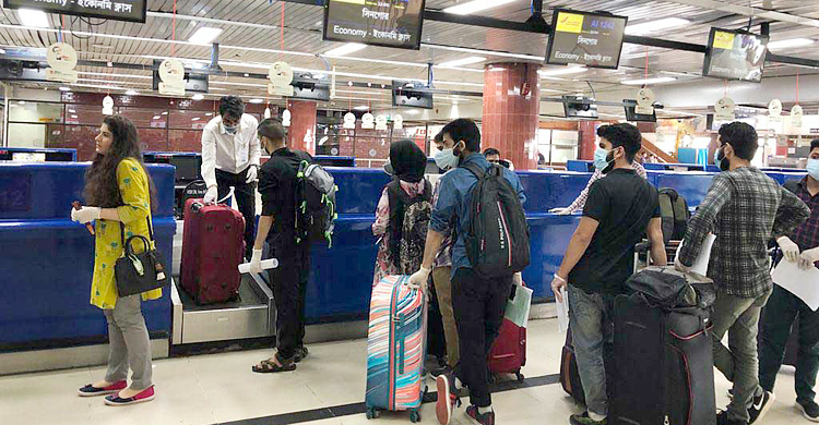 শাহজালাল বিমানবন্দরে যাত্রীদের কমেছে প্রাতিষ্ঠানিক কোয়ারেন্টাইন