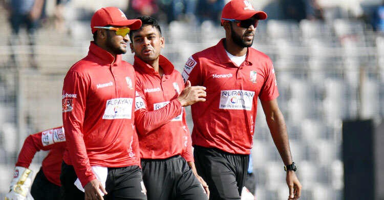 সাকিব কেন রেগে মাঠে গেলেন, যা বললো বরিশাল কর্তৃপক্ষ