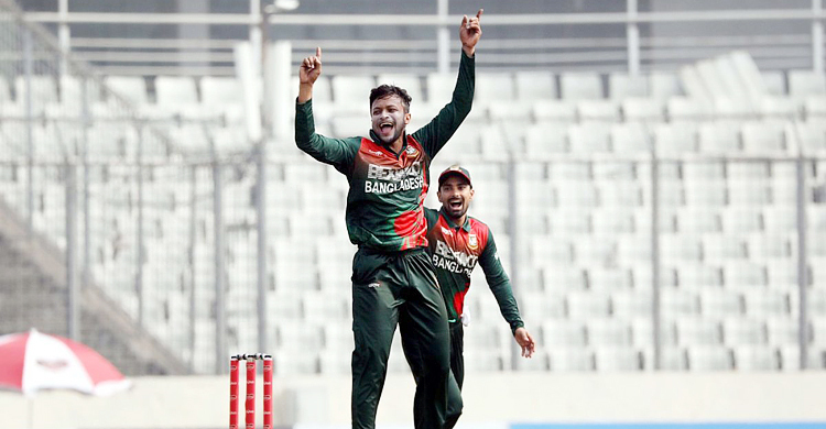 বিপজ্জনক জুটি ভেঙে স্বস্তি ফেরালেন সাকিব
