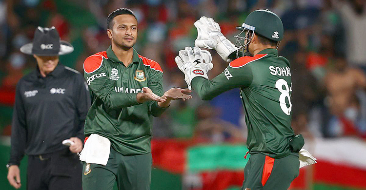 সংবাদ সম্মেলনে মেজাজ হারালেন সাকিব
