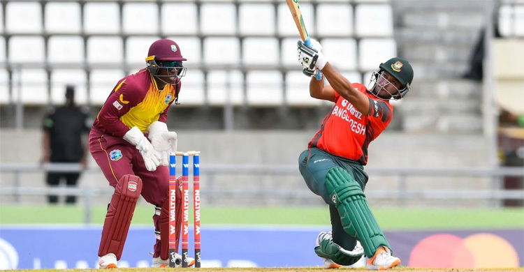 ভালো খেলতে খেলতে উইকেট দিয়ে এলেন বিজয়-সাকিব