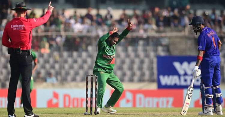 সাকিবের বলে ফিরলেন ওয়াশিংটন