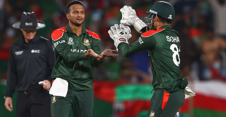 আফ্রিদিকে ছাড়িয়ে সবার ওপরে সাকিব