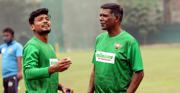 ‘মুশফিক ভাইকে তাড়াতাড়ি ফিরিয়ে দেয়ার ক্ষমতা আছে’