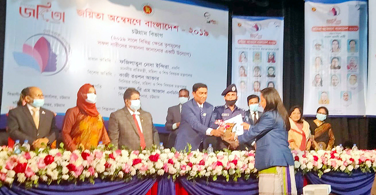 পাহাড়সম বাধা পেরিয়ে সফল উদ্যোক্তা