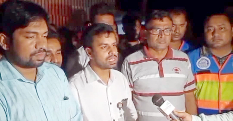 ইলিশ রক্ষা অভিযানে মাঝ পদ্মায় ভ্রাম্যমাণ আদালতের ওপর হামলা