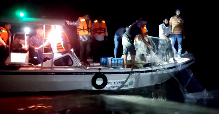 শরীয়তপুরে ২২ দিনে ইলিশ রক্ষা অভিযানে মামলা ৫৪২, কারাদণ্ড ৩৮২