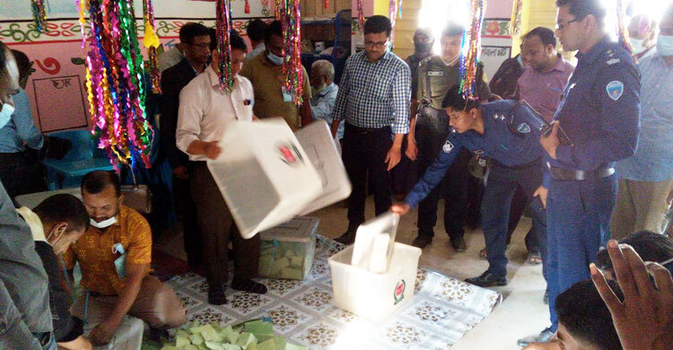 ১৫ ভোট বেশি পেয়ে জয়ী হলেন আলেক হোসেন