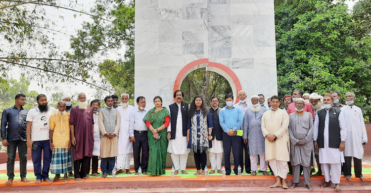 স্বাধীনতার ৫০ বছর পর সূর্যদীতে নির্মিত হল স্মৃতিস্তম্ভ
