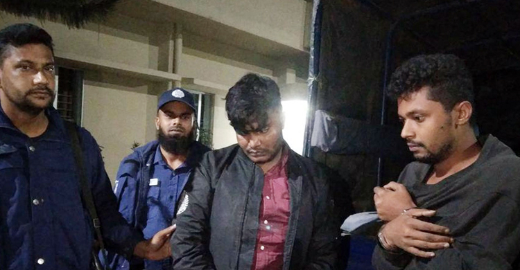 পুলিশ পরিচয়ে শিক্ষকের শরীর তল্লাশি, ছিনতাই