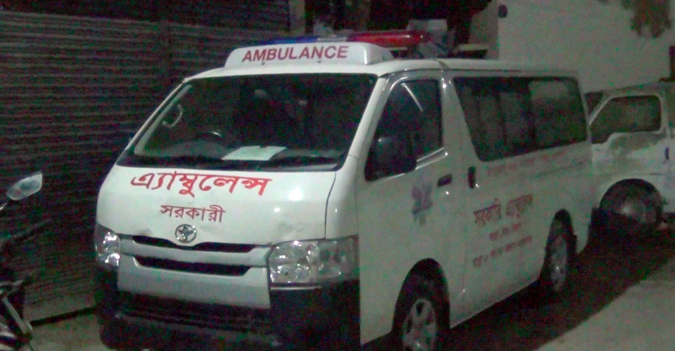 ইজিবাইকের চাকায় ওড়না পেঁচিয়ে প্রাণ গেল গৃহবধূর