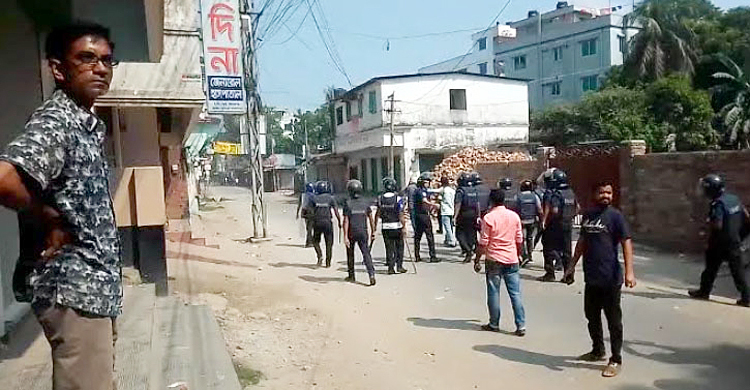 সিরাজগঞ্জে যুবদলের সমাবেশে পুলিশের বাধা, সংঘর্ষে আহত ১৫