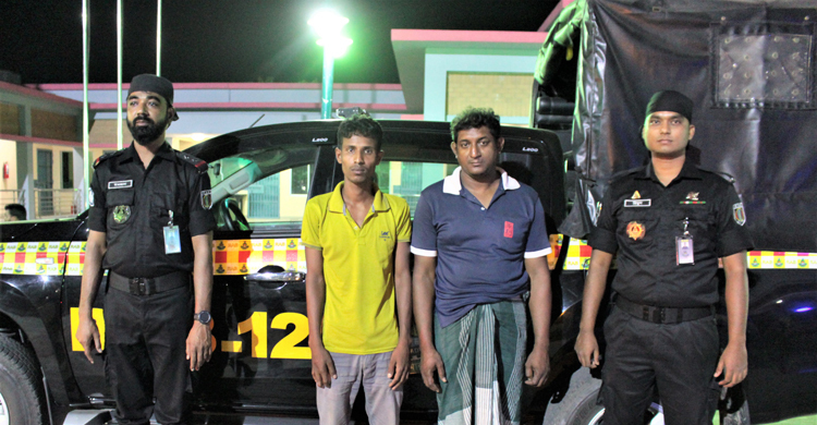 সিরাজগঞ্জে ফেনসিডিলসহ দুই মাদক কারবারি আটক