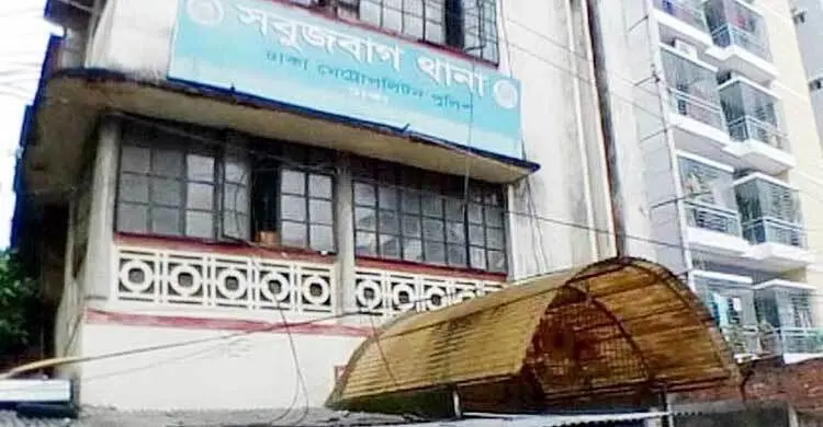 রাজধানীতে ময়লার স্তূপ থেকে নবজাতকের মরদেহ উদ্ধার