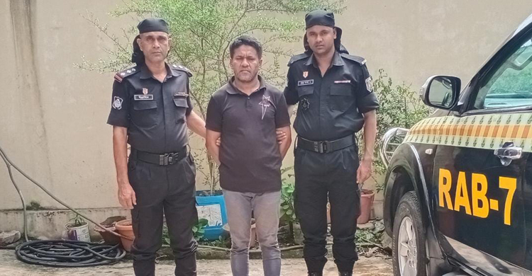 সরকারি চাকরি দেওয়ার নামে লাখ লাখ টাকা আত্মসাৎ, প্রতারক গ্রেফতার