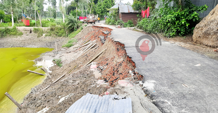 মাস না যেতেই ধসে পড়ল ৮৫ লাখ টাকার সড়ক