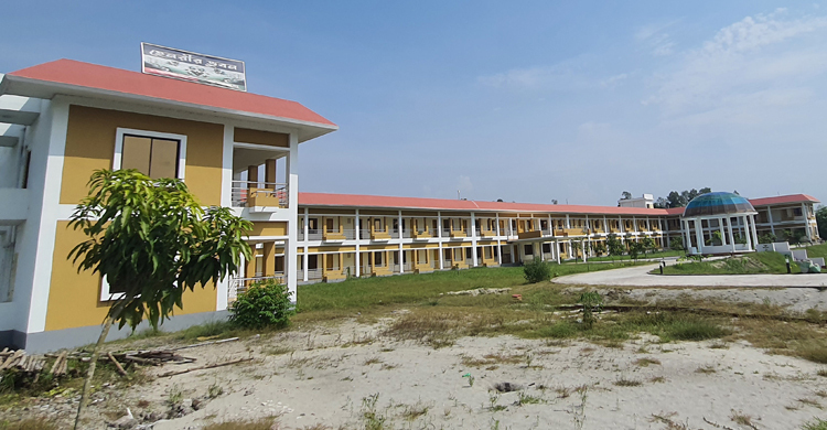 এক ছায়ায় থাকবেন ১১২ বৃদ্ধ-বৃদ্ধা