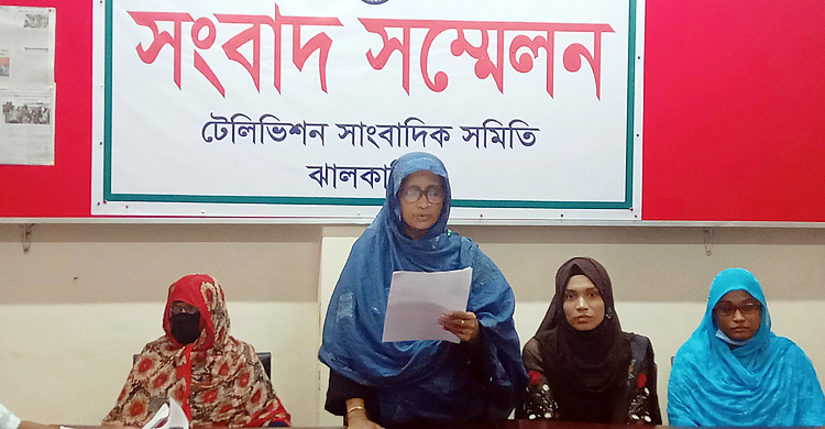 এসআই ভাসুরের পেনশনে বাধা দিতে ছোট ভাইয়ের স্ত্রীর ‌‘ছিনতাই নাটক’