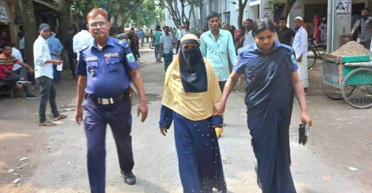 শাশুড়িকে হত্যার দায়ে পুত্রবধূর যাবজ্জীবন