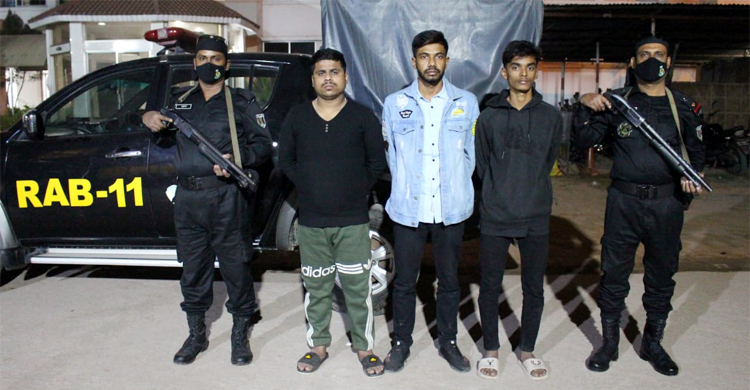 নারায়ণগঞ্জে পর্নোগ্রাফি প্রদর্শন-সরবরাহে ৩ যুবক আটক