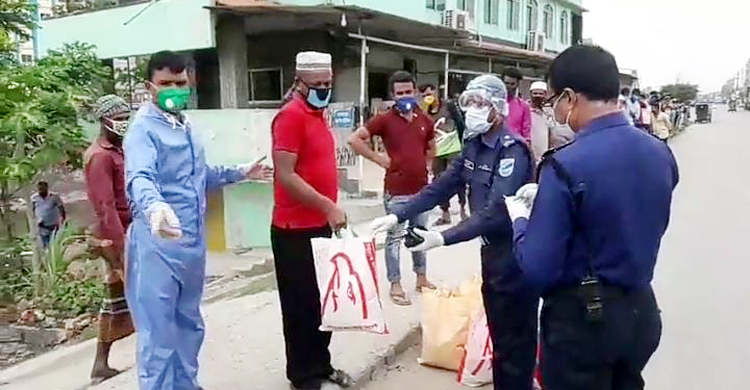 কথা রাখলেন ওসি, বললেন তাদের মুখে হাসি দেখে আমি তৃপ্ত