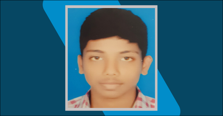 কৃষকের ছেলের মেডিকেলে ভর্তির সুযোগে আনন্দে ভাসছে সবাই