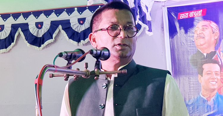 ‘তারেক রহমান দুর্নীতিতে অনার্স, মানিলন্ডারিংয়ে মাস্টার্স করেছে‘