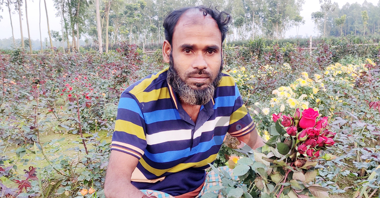 ভালোবাসা দিবসে সুবাস ছড়াবে শহিদুলের ফুল