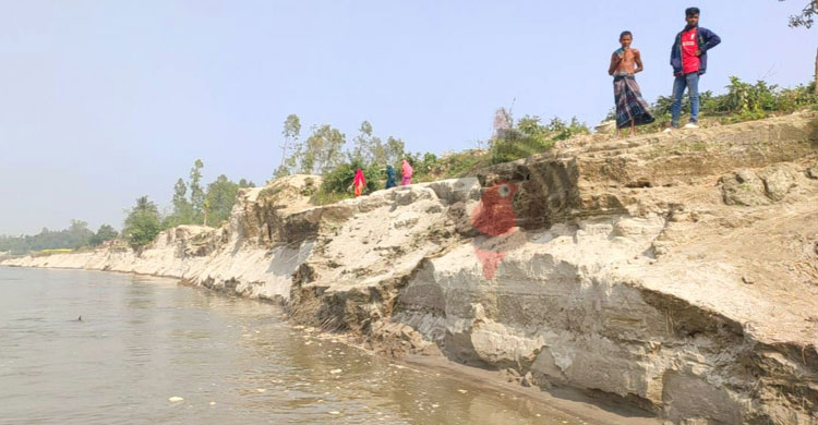 &lsquo;জীবনের ৬৫ বছরে মাঘ মাসে নদী ভাঙন দেখি নাই&rsquo;