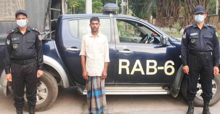 চুয়াডাঙ্গায় দেড় কেজি গাঁজাসহ মাদক কারবারি গ্রেফতার