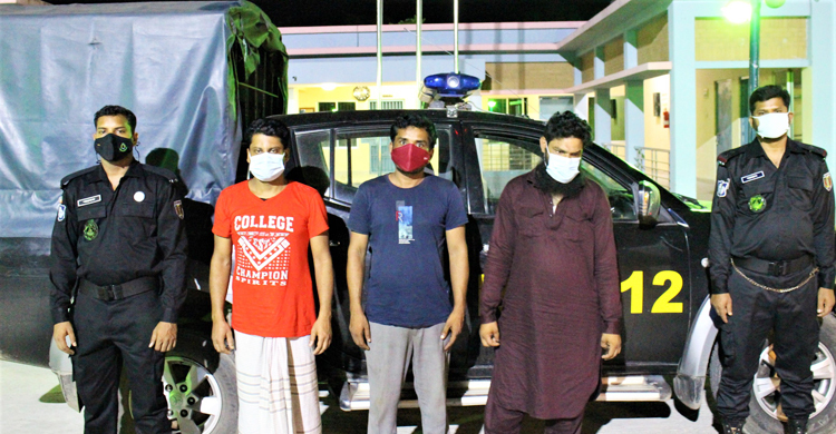 সিরাজগঞ্জে ৩ মাদক কারবারি গ্রেফতার