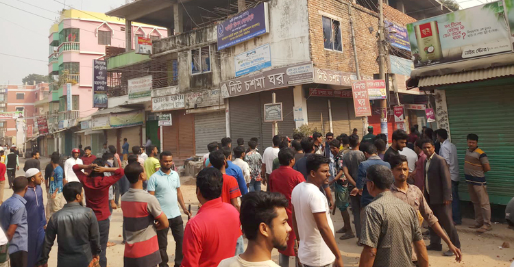 বিজয় র্যালিতে বিএনপির হামলা, ছাত্রলীগ নেতাসহ আহত ২০